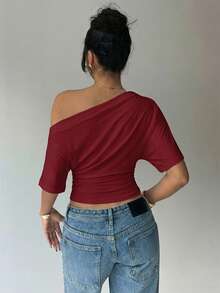 Aloruh Áo kiểu dáng rộng rãi, lệch vai, thắt eo, áo thun cơ bản tối giản. - Màu Đỏ Sâu - Xem 2