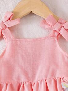 SHEIN 2pcs/Set Baby Girls' Pink Spaghetti Strap Bow Embroidered Butterfly Decor Tank Top & Solid Shorts,Cute Summer Vacation Outfit For Kids 1-2 Years Old - Pink - View 4