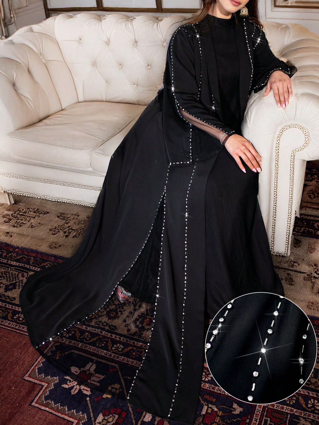 Layrah رمضان عباءة سوداء مزينة بالراين اليدوية