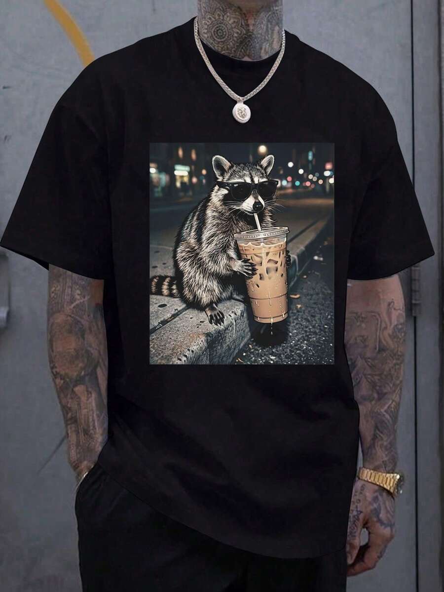 Manfinity Dauomo Camiseta con diseño de mapache bebiendo café con hielo, camiseta para hombre - Negro - Ver 1