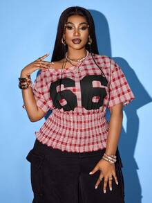 Maweii Blusa casual con cuello asimétrico, estampado de letras y estilo a cuadros Y2K elegante para tallas grandes - Burdeos - Ver 3