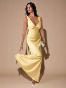 SHEIN Tall 性感简约纯色黄/米色深V领无袖露背系带长裙，适合派对、鸡尾酒会、正式场合、伴娘、生日、圣诞节、商务休闲等场合，也可作为露背连衣裙、黄色婚礼宾客礼服、优雅女士连衣裙、情人节服装等。 - 淡黃色 - 查看 1