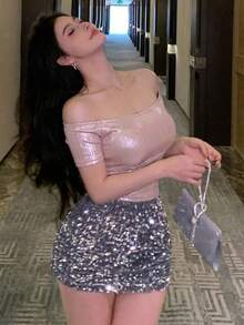 DAZY 女款夏季深V領修身短袖亮粉色緊身休閒T恤露肩上衣外出穿搭上衣 - 粉色 - 查看 5