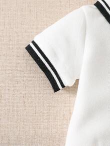SHEIN 黑白配色新生兒男嬰 Polo 衫與短褲套裝，針織短袖半開襟休閒夏款，彈性腰帶梭織短褲 - 黑與白 - 查看 7