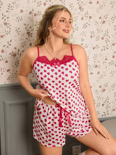 CottageSlumber 红色爱心印花吊带背心和短裤套装，蕾丝蝴蝶结装饰，大码家居服