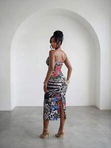 Slaydiva Mùa xuân mới, Lễ hội âm nhạc Xuân Hè, Ngày Valentine, Lễ Phục Sinh, Mùa cưới, Mùa lễ hội, Kỳ nghỉ biển, Thường ngày, Thanh lịch, Đi làm, Mặc hàng ngày, Trang phục công sở, Kỳ nghỉ, Tiệc tùng, Du thuyền, Tiệc tùng, Cơ bản, Hẹn hò hàng ngày, Cổ yếm, Viền ren đen, Cổ áo hình trái tim, Nơ bướm, Cà vạt, Váy ôm sát, Váy tôn dáng, Họa tiết da báo, Họa tiết da báo, Váy in hoa đỏ, Váy dài ngang gối cho nữ -B - Nhiều màu - Xem 8