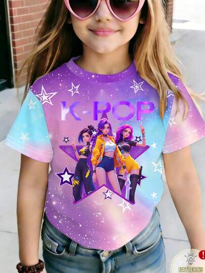 Áo thun ngắn tay màu tím ombre Dopamine cho bé gái, in hình nhóm nhạc nữ K-POP và họa tiết ngôi sao nhiều màu sắc, cổ tròn, thích hợp mặc ngoài trời, dự tiệc, đi nghỉ mát.