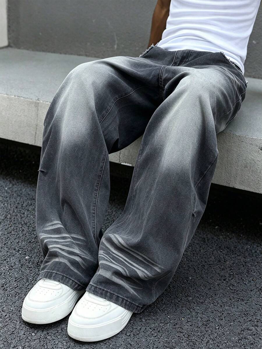 Manfinity EMRG Plus Size Men's Fashionable Cat Whisker Pleated Pocket Denim Jeans - Grey - View 1