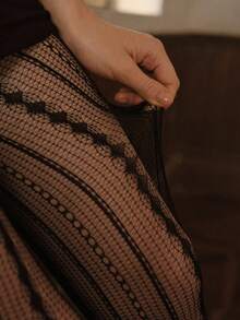 Bisouelle 1 par de medias transparentes y delgadas con rayas verticales retro y románticas para niñas - Negro - Ver 9