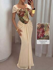 Modelyn Đầm nữ màu mơ dệt kim tay ngắn phối họa tiết jacquard, eo xếp ly, gấu đầm thanh lịch, lãng mạn, thích hợp cho mùa xuân/hè. - Màu be - Xem 1