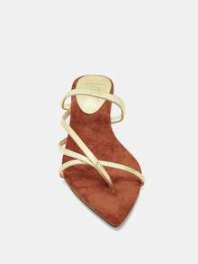 尖头法式坡跟复古凉鞋，女士独特趾带罗马凉鞋，2025夏季新款，猫跟鞋 - 金色 - 查看 12