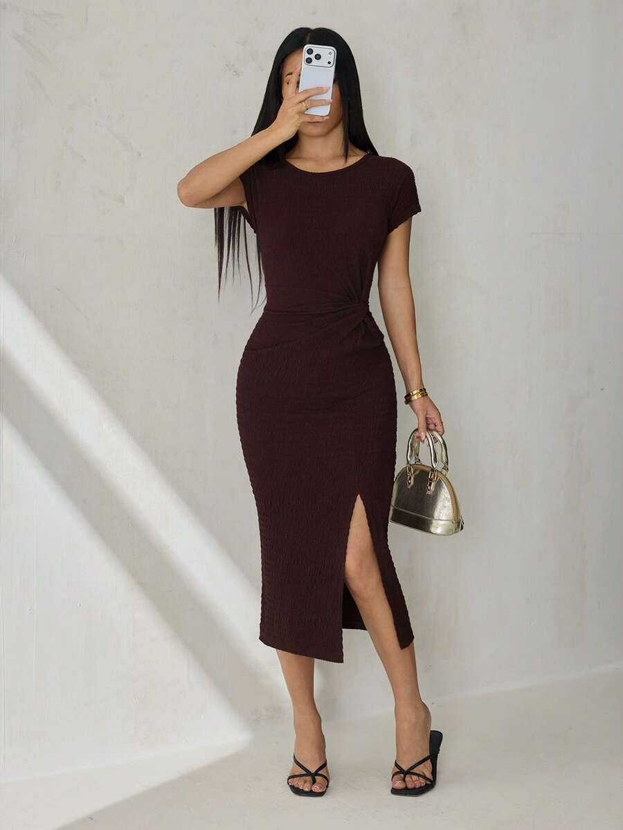 SHEIN Tall 1. Đầm midi không tay xẻ cao, thắt eo thanh lịch, đầm ôm sát màu mơ có họa tiết, trang phục sinh nhật cho nữ, bộ đồ tập thể dục cho nữ, đầm dự tiệc cưới cho nữ, trang phục công sở cho nữ, đầm tốt nghiệp màu trắng. - màu nâu - Xem 1