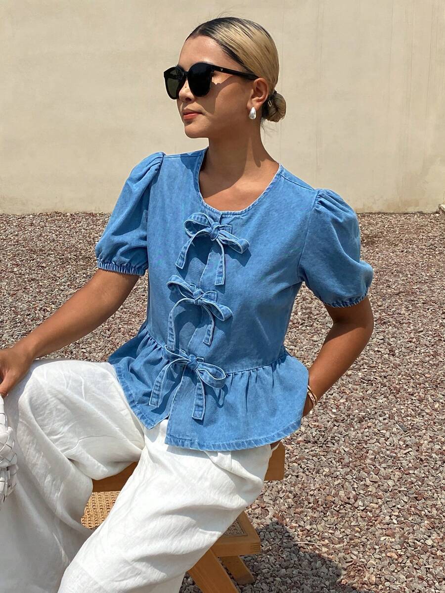 DAZY 休闲度假风蝴蝶结系带牛仔衬衫，春夏款 - 藍色 - 查看 1