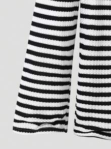 SHEIN 2件套女童针织刺绣条纹圆领休闲T恤和裤子套装 - 彩色 - 查看 5