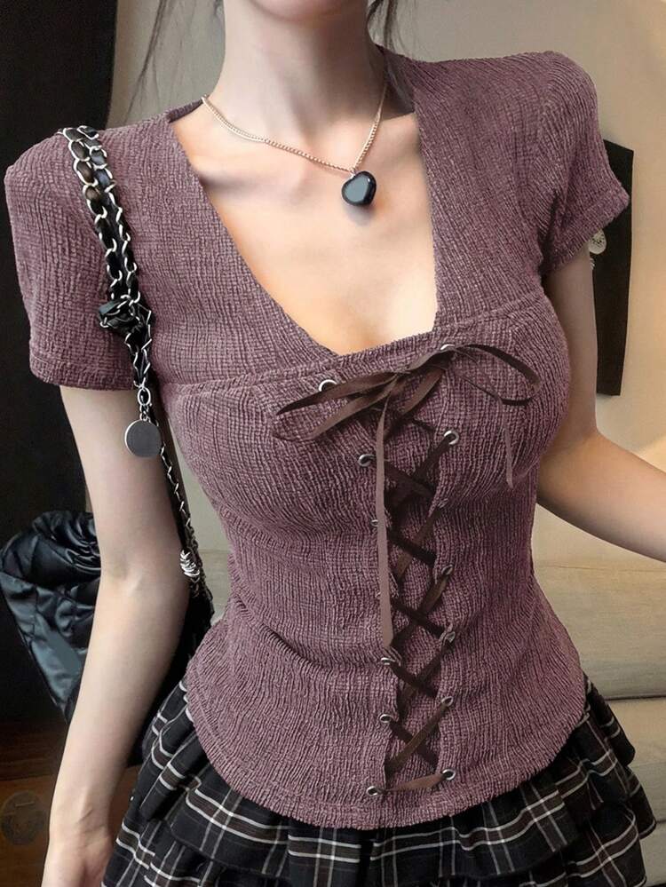 Spring & Summer Purple & Red Contrast Color Front Tie Design Splice Elegant Butterfly Decor Square Neck Fitted Short Sleeve T-Shirt, Suitable For Valentine's Day, Wedding, Party