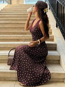Pariaura 2026新款女士波点缎面吊带连衣裙，蕾丝边饰，V领无袖开衩长裙，优雅春夏度假约会晚宴长裙 - 酒紅色 - 查看 6