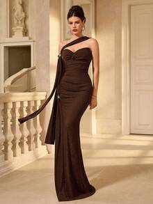 Coutiva 女士亮面褶皱垂褶正式晚礼服无肩带连衣裙 - 棕色 - 查看 6