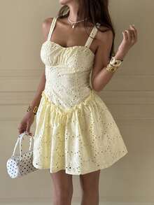 Pariaura 女士刺绣面料吊带短款连衣裙，饰有荷叶边，优雅 - 黃色 - 查看 3