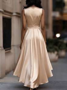 Balvessa 缎面V领无袖褶皱收腰连衣裙，女士奢华连衣裙，女士正式礼服，婚礼宾客礼服，优雅女士派对礼服，女士精美连衣裙 - 卡其色 - 查看 2