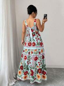 SHEIN Elenzya Plus Size Women's Floral Print Square Neck Cinched Waist Fitted Dress With Bowknot Back, A-Line Hem, Casual Commute Chic Minimalist French Countryside Romantic Date Beach Vacation Spring Summer New Camisole Maxi Dress - Blue - View 2