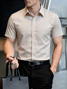Manfinity Mode Áo sơ mi nam tay ngắn in họa tiết kim cương phong cách thường ngày - Màu Khaki - Xem 1