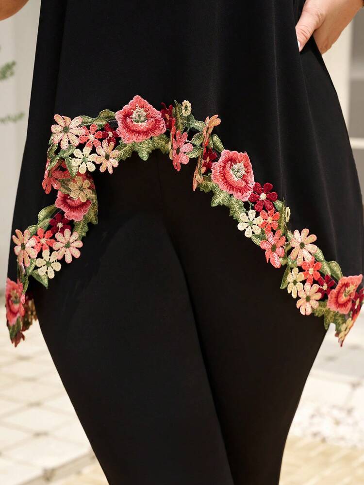 Plus Size Women Floral Embroidery Round Neck Top And Pants Casual 2 Pieces Set