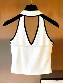 SHEIN Franclia Áo kiểu cổ yếm thanh lịch, áo kiểu casual phối đen trắng, thích hợp cho đi chơi, nghỉ mát, đi biển, mặc hàng ngày, áo mùa hè không tay kiểu cổ yếm. - trắng - Xem 2