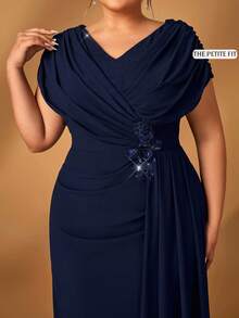 Serin Petite Curve 大码优雅奢华重工刺绣藏蓝色褶皱A字长款新娘母亲礼服 - 藏蓝色 - 查看 6