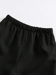 两件套男女宝宝休闲纯色短袖上衣和松紧腰短裤套装，适合夏季居家、外出、旅行和度假穿着。 - 彩色 - 查看 3