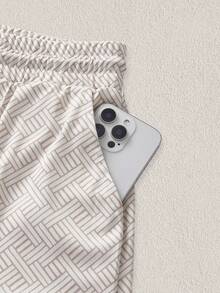 Mercer Haus 男士休闲3D数码印花短裤，街头风 - 杏色 - 查看 7