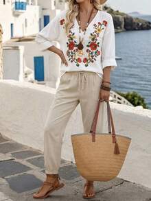 SHEIN Holidaya 女士花卉刺绣V领针织毛衣，女士沙滩度假T恤，波西米亚风针织T恤 - 白色 - 查看 6