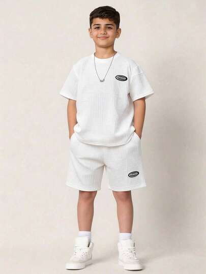 Bộ 2 món cho bé trai tuổi teen, kiểu dáng thường ngày, áo thun trắng tay ngắn cổ tròn dáng rộng và quần short trắng, bộ đồ thể thao, bộ áo thun, phong cách Y2K, thích hợp cho mùa xuân/hè, đi chơi, ngày Valentine, hẹn hò, du lịch, kỳ nghỉ, họp mặt gia đình, tựu trường, đám cưới, sự kiện trang trọng, thể thao, tiệc sinh nhật.