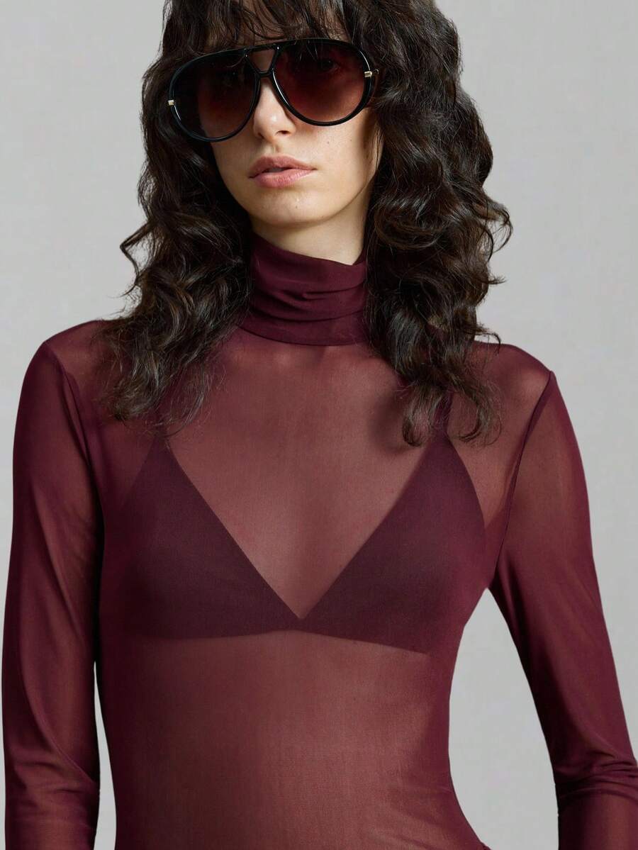 Ontre Blusa de malla transparente burdeos de cuello alto, minimalista y versátil para uso casual y de oficina, nueva colección Primavera/Verano 2026 para mujer - Rojo violeta - Ver 1