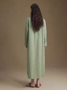 Ontre 2026SS Nouvelle robe polyvalente décontractée, vintage et élégante pour le printemps/été, convenant pour Pâques, la Saint-Valentin, les vacances, les invités de mariage. Robe femme unie avec lien à la taille pour les déplacements urbains, le style décontracté chic, les invités de mariage. Robe rayée marron et blanche élégante, robe de soirée. Robe élégante et formelle pour femme au printemps/été - Vert - Voir 2