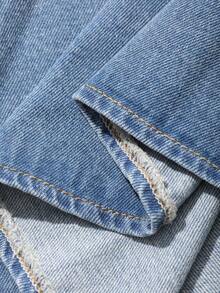 DAZY Áo sơ mi denim nữ in chữ, kiểu dáng trễ vai, cài một hàng khuy, phong cách thường ngày. - Màu xanh lam - Xem 3