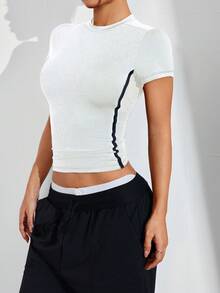 Velisys Velisys Multi-Pack Sporty Cropped Tee Shirts, Colorblock Design, Tight Fit, Slimming - Black - View 6