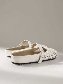 Solecia Women's Flat Shoes - Beige - View 3