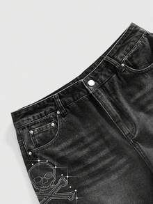 ROMWE MEN Men's Loose Fit Denim Shorts With Skull Embroidery - Black - View 4