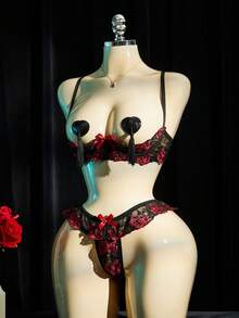 SpicyHot Conjunto de lencería sexy de 4 piezas: sujetador con bordado floral de encaje y tirantes ajustables, tanga, y cubrepezones - Multicolor - Ver 5