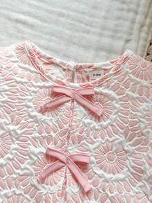 SHEIN Vintaside Kids 女婴衬衫，采用独特的印花面料，乡村度假风格，可爱时尚，适合春夏穿着，带有蝴蝶结装饰。 - 粉色 - 查看 7