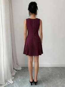 Elenzga Đầm ôm dáng thanh lịch cài nút, bèo nhún, thích hợp mặc hàng ngày và công sở, thuộc bộ sưu tập Xuân/Hè 2026. - Màu Đỏ Sâu - Xem 3