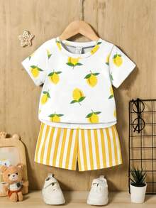 SHEIN Playful Pals Bộ 2 món đồ cho bé trai, thoải mái, dễ thương, in hình chanh, tay ngắn và quần short kẻ sọc, áo cho bé trai, bộ đồ bé trai, quần áo trẻ em, xuân hè, đa năng mùa hè, thích hợp cho chụp ảnh, mặc hàng ngày, đi chơi, nghỉ lễ, làm quà tặng. - Màu be - Xem 4