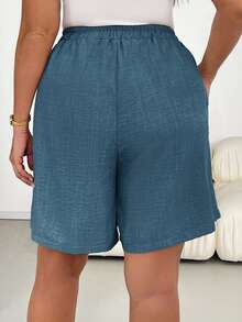 SHEIN Essnce Quần short kaki dáng suông, thoải mái, rộng rãi, đa năng dành cho nữ mùa xuân hè, kiểu dáng đơn giản, thích hợp mặc hàng ngày, cạp chun, ôm sát, phong cách châu Âu, trang phục sân bay cho nữ, phong cách Boho, trang phục đi nghỉ mát, quần short ôm dáng, phong cách cổ điển, quần short thoải mái, quần short rộng rãi, quần short Bermuda. - Màu xanh lam - Xem 2