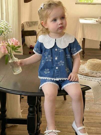 SHEIN 2件套女婴夏季短袖白色刺绣领衬衫搭配短裤，休闲两件套，适合外出和度假