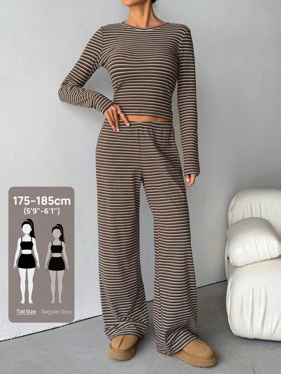 SHEIN Tall 女士休闲家居睡衣套装，包括条纹圆领长袖 T 恤和宽松条纹直筒裤，适合日常穿着、运动、秋冬、返校服棕色条纹两件套 - 棕色 - 查看 1