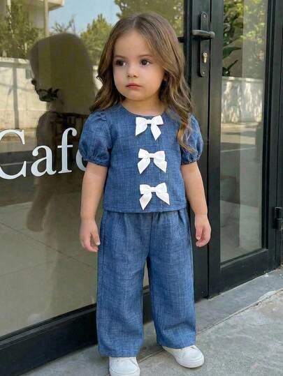 SHEIN 女婴藏蓝色白蝴蝶结装饰开衫短袖上衣和裤子套装，适合外出穿着