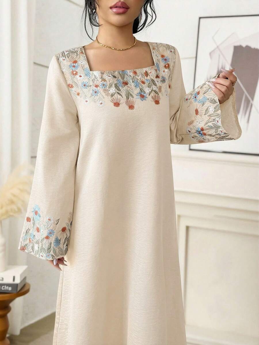 Yasmyna Đầm dài tay cổ vuông thêu hoa kiểu Ả Rập dành cho nữ - Màu be - Xem 1