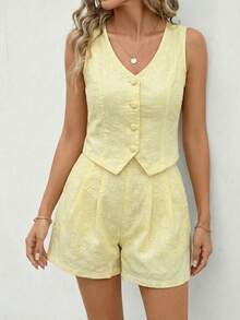 Editum Bộ đồ hai mảnh thanh lịch dành cho nữ, gồm áo vest cổ chữ V dệt jacquard màu trơn có cúc trang trí và quần short dáng chữ A xếp ly jacquard, thích hợp cho đi làm, mùa hè, kỳ nghỉ, thời trang, ở nhà, hẹn hò, mua sắm, dự tiệc và nhiều dịp khác. - Vàng nhạt - Xem 6
