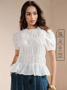 Arave Blusa de mujer con diseño de volantes, cintura ajustada y mangas farol de tela texturizada de tencel. Blusa elegante y casual para uso diario, en color blanco, con mangas abullonadas. Blusas de verano para mujer, atuendos de trabajo - Blanco - Ver 6