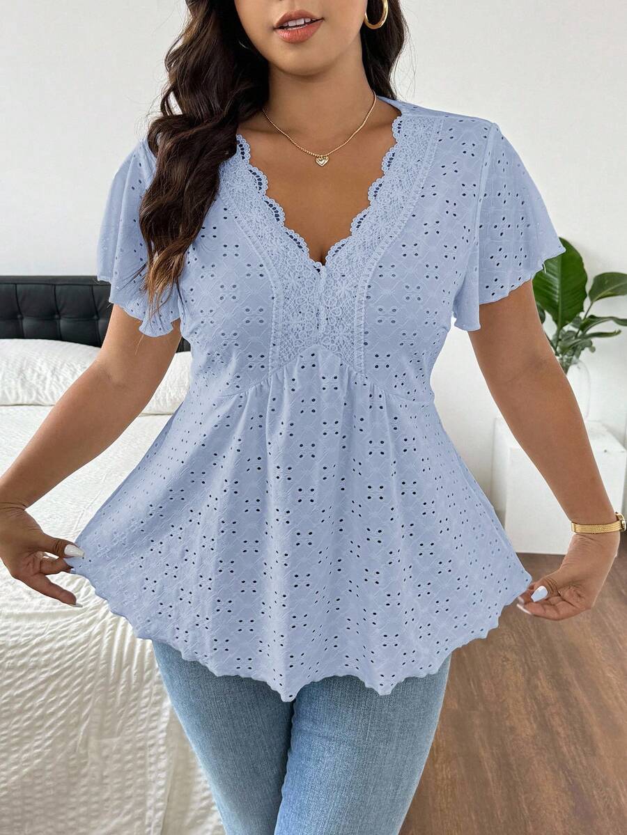 SHEIN Frenchy Áo thun cỡ lớn dành cho nữ, kiểu dáng nhuộm tie-dye, họa tiết hoa, cổ chữ V, phối ren và vải dệt. - Màu xanh lam - Xem 1